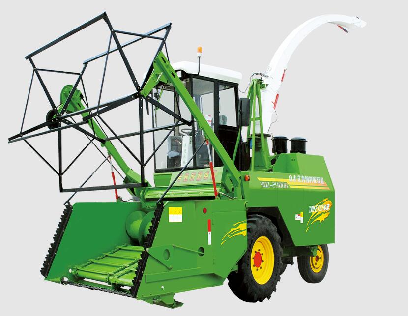 Self-propelled green forage harvester