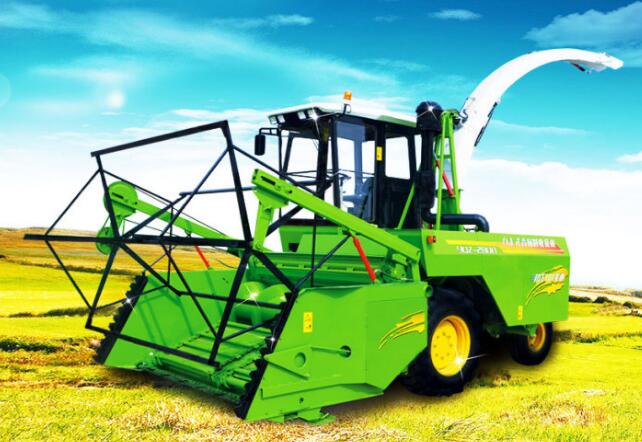 self-propelled green forage harvesting machine