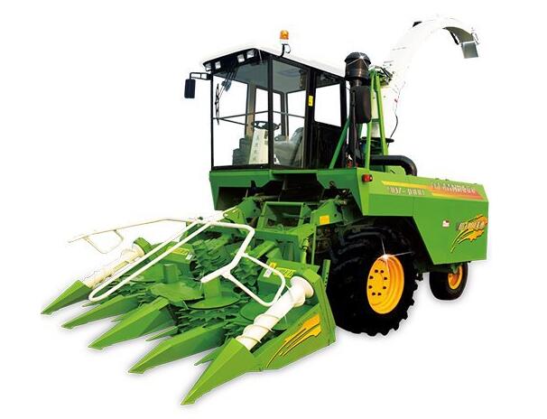 self-propelled green forage harvester